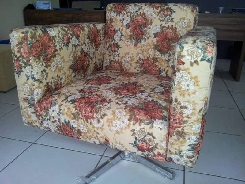 Linda Poltrona Decorativa