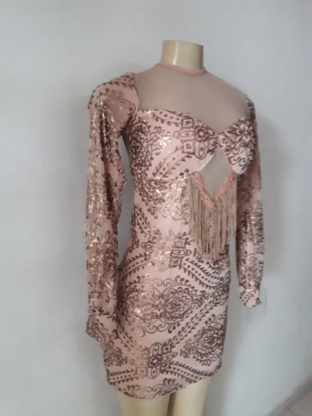 Vestido de Festa Curto Rosé Tule Fino e Lantejoulas Veste M Rz4 Textil