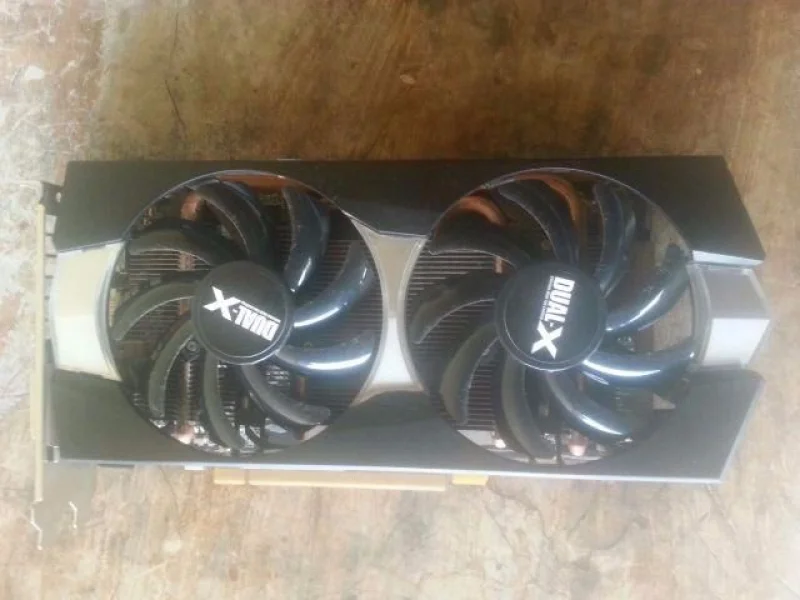 Placa de Video R9 270x Sapphire 2gb