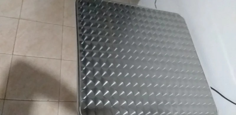 1 Mesa Material em Ferro