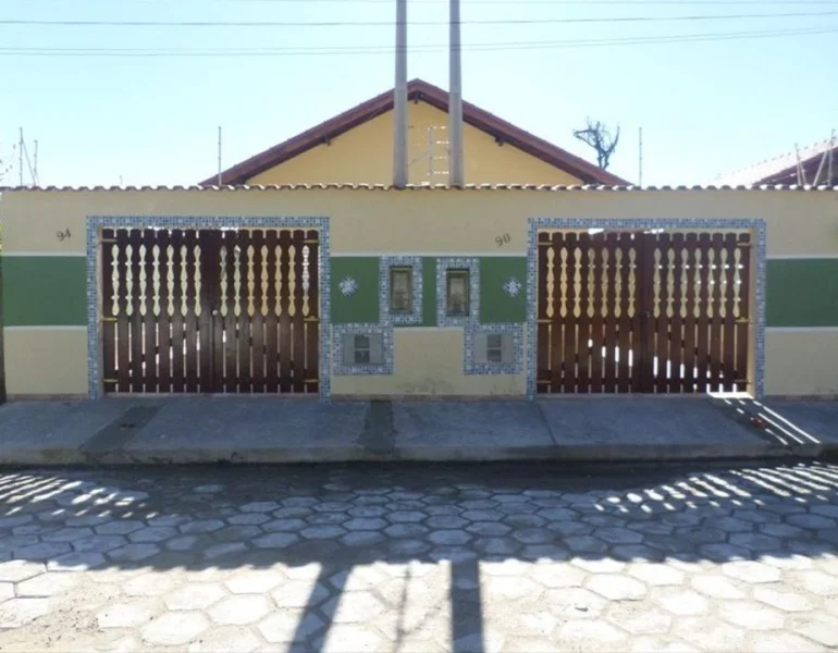 Casa Novinha à Vend em Itanhaém