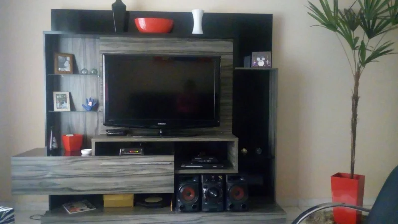 Rack com Painel ,preto e Cinza Novissímo!