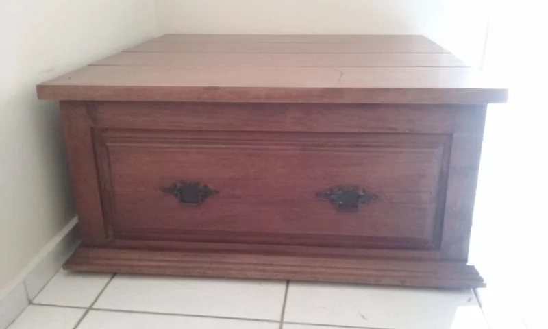 Vende Mesa de Centro Maciça