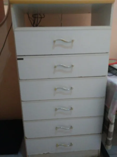 Cômoda Usada