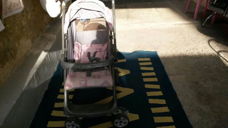 Carrinho de Bebe e Bebe Conforto