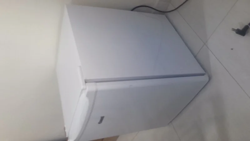 Frigobar Consul Compacto 80 Litros