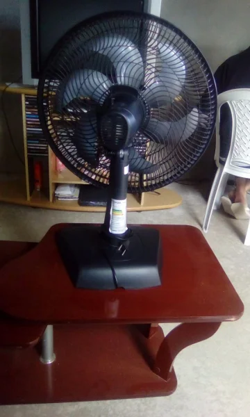 Vende SE um Ventilador Seminovo