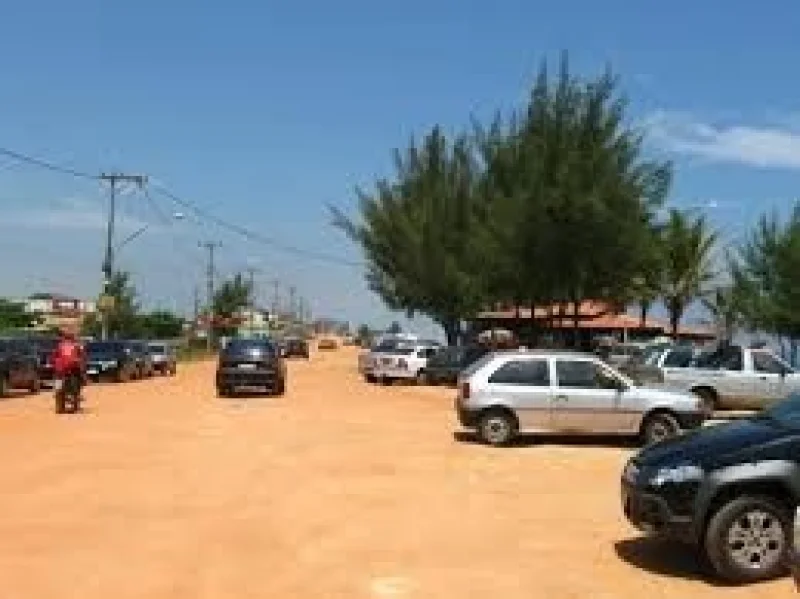 Lote Plano, 1.500 m2 Junto ao Asfalto
