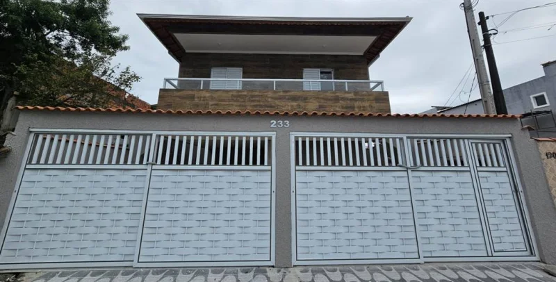 Casa com 60 m2 - Ribeirópolis - Praia Grande SP