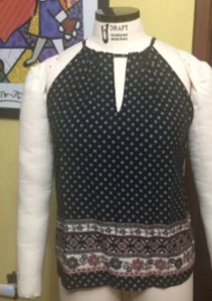 Blusa com Franzido e Ponteiras