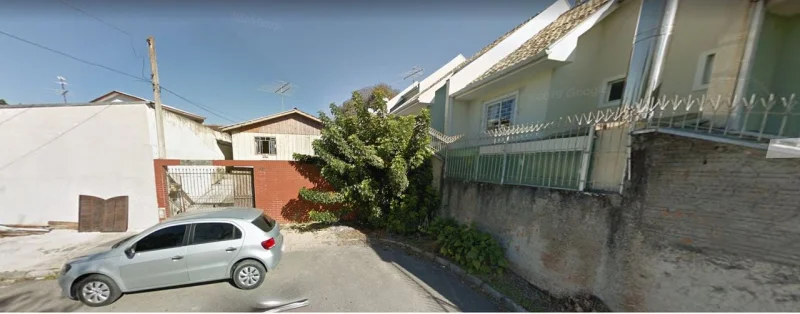Casa no Bairro Uberaba, Perto da Avenida das Torres