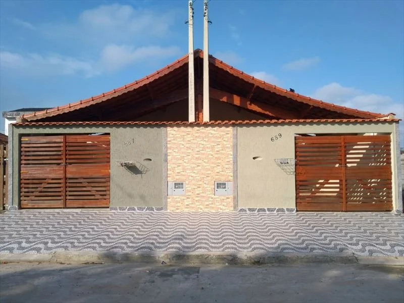 Imovel para Financiar em Mongaguá, Casa Linda na Praia