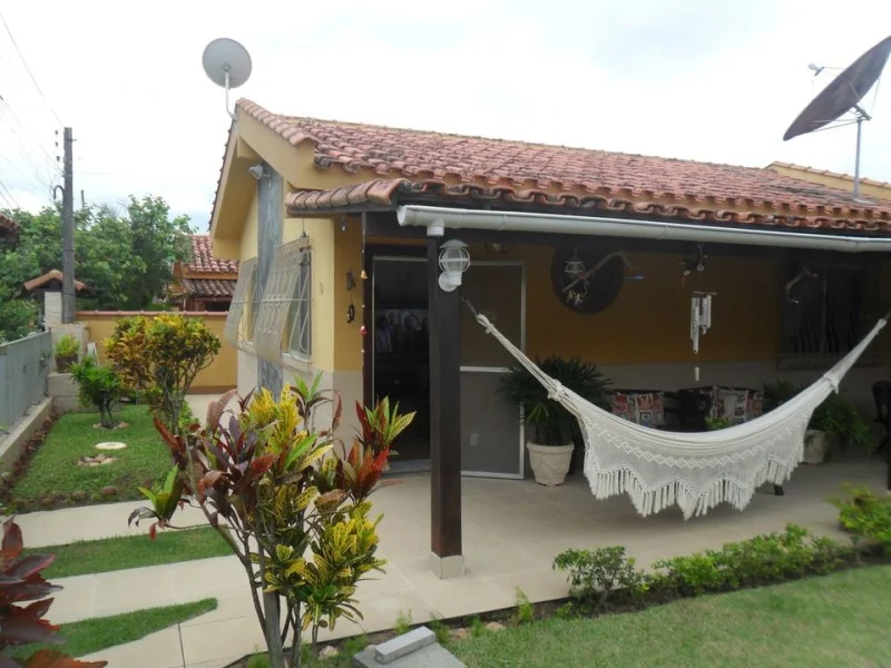 Bela Casa 250.0000 em Cond.fechado C/churrasq e Jardim