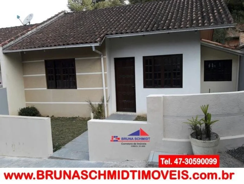 Casa no Bº Schramm em Condomínio Fechado