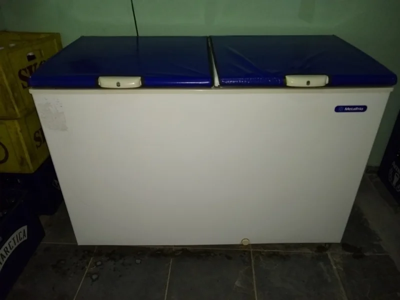 Freezer Vertical Metal Frio 412 L