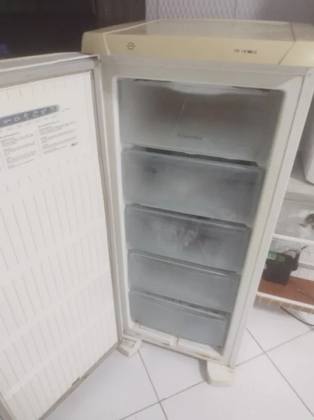 Vendo um Freezer
