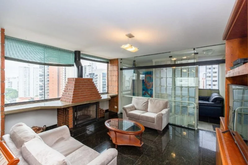 Excelente Cobertura Duplex de 345m2 com 4 Dorm Sendo 1 Suíte