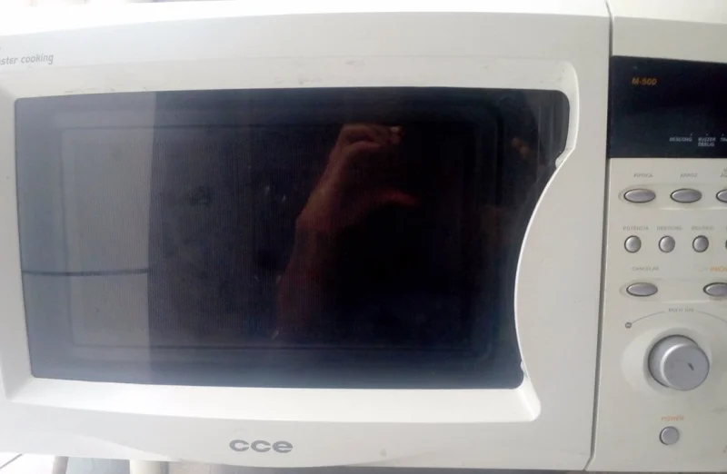 Microondas Cce M 500 Branco 30 Litros