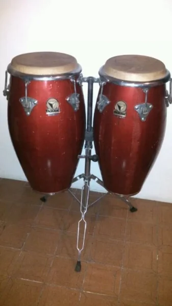 Tumbadora Bauer com Tripé