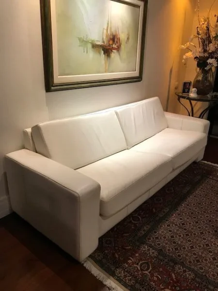 Sofá 3 Lugares em Couro Branco