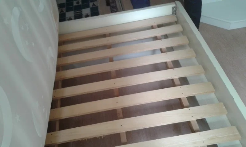 Cama de Casal Queen Size