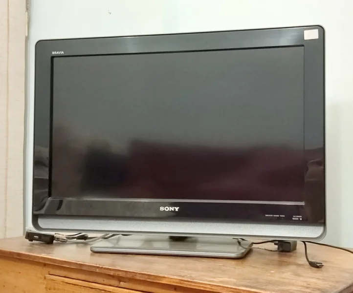 TV Sony Bravia Lcd 32" com Conversor Visiontek