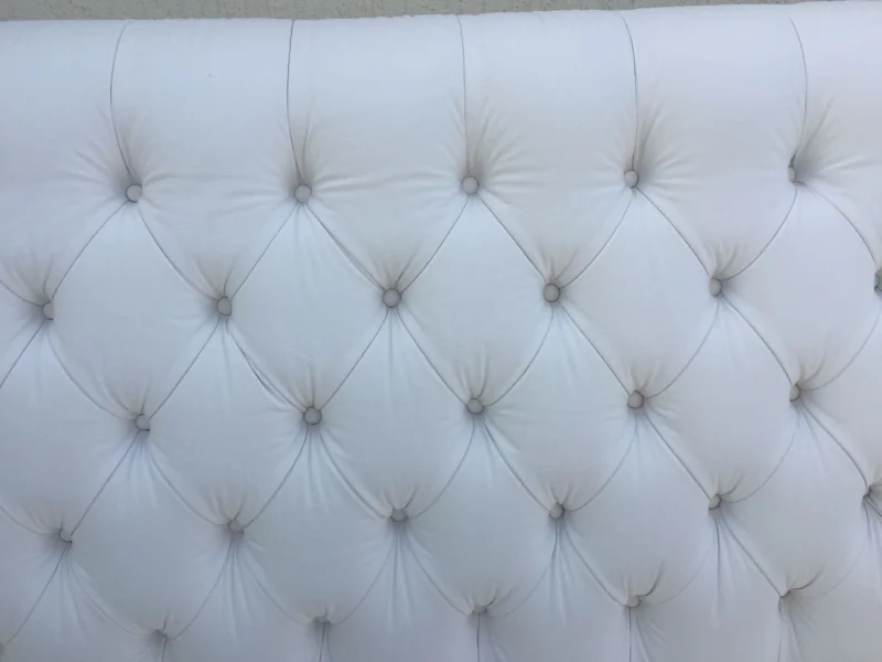 Cabeceira Estofada Corino Branca Cama King Size