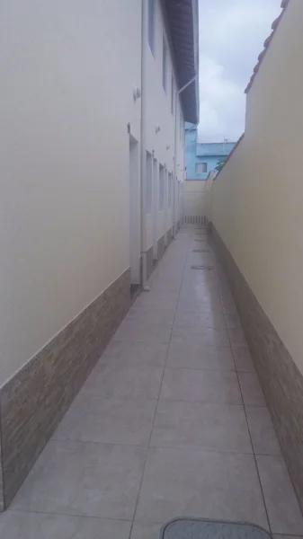 Lindo Sobrado ,com Luz de Led , Ventilador e Chuveiros Ja Instalados