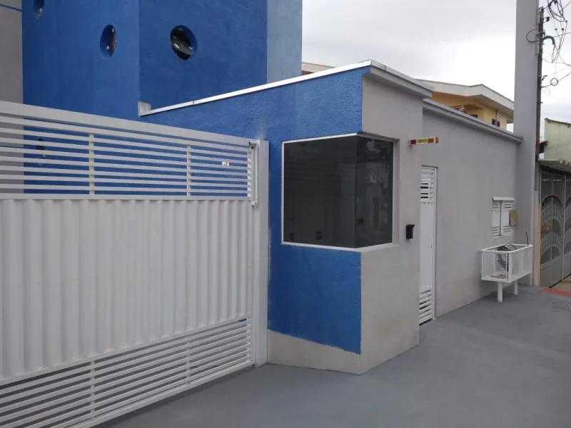 Apartamento de 2 Dormitórios ao Lado do Metrô Guilhermina Esperança!