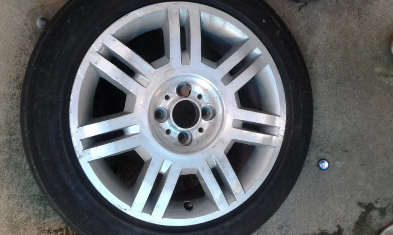 Aro 16 com Pneus Semi Novos Os 4 Ta da Mesma Forma