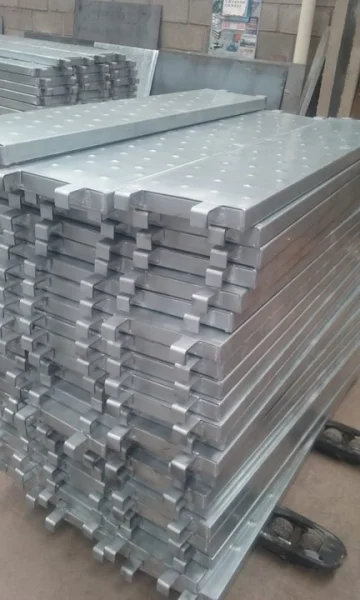Plataforma Metalica - 1,00x0,33m / 1,50x0,37