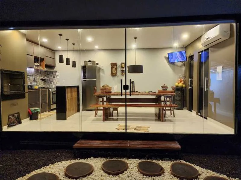Vende Excelente Casa com 3qtos S/ 1 Ste em Condominio Fechado no Bairro Taruma - Manaus Amazonas - a