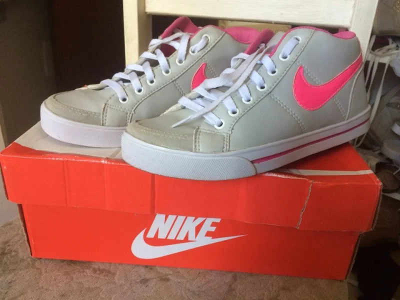 Tênis Nike Semi Novo