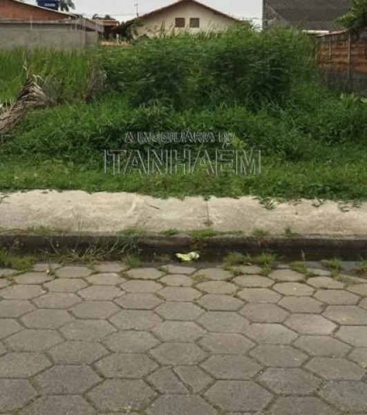 Terreno à Venda em Itanhaém, para Construir 2 Casas