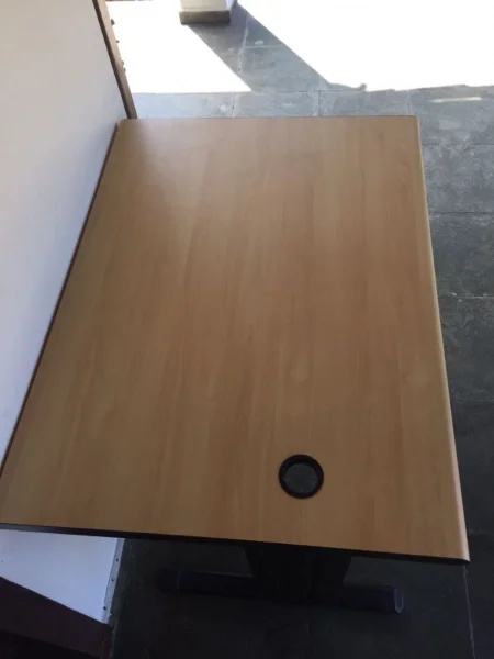 Mesa de Ferro Revestida com Mdf
