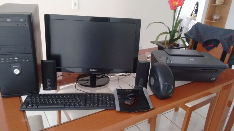Computador Desktop Completo com Impressora Multifuncional