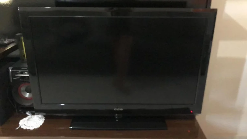 TV 42'