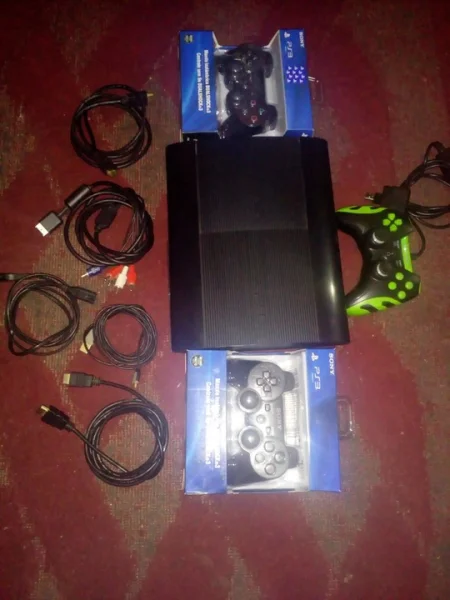 Acessorios do PS3 2cabos Hdmi 1cabo de Alimentaçao 1cabo de Carregar o