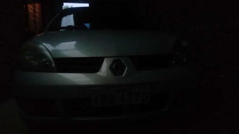 Clio Sedã 1.0