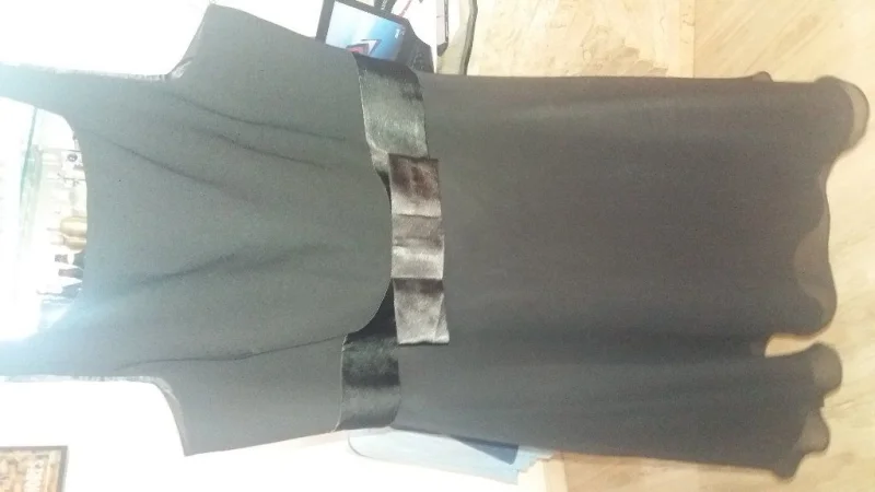 Lindo Vestido Preto Drapeado de Festa