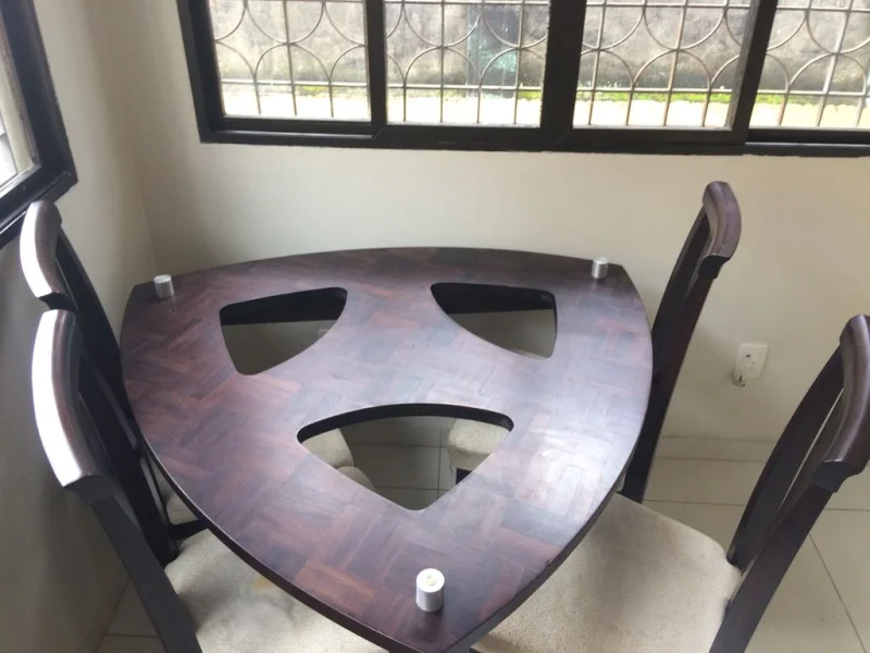 Mesa de Jantar 4 Cadeiras Madeira Maciça