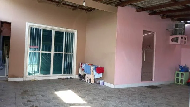 Casa com 3 Dormitórios à Venda, 180 m2 por RS 200.000 - Cidade Nova - Manaus-am