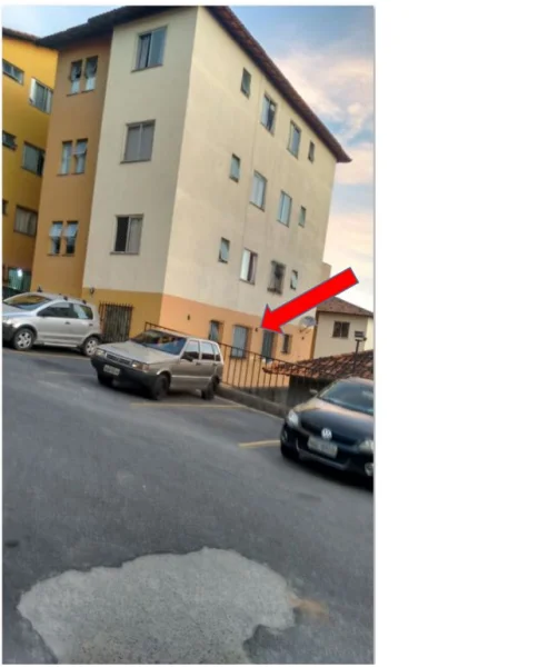 Vende SE ou Troca Apartamento 02 Quartos 1° Piso Bairro Camargos Bh MG