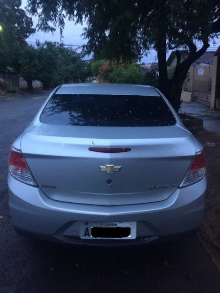GM Chevrolet Prisma Sed. Lt 1.0 8v Flex 2014/2015 Prata 2015