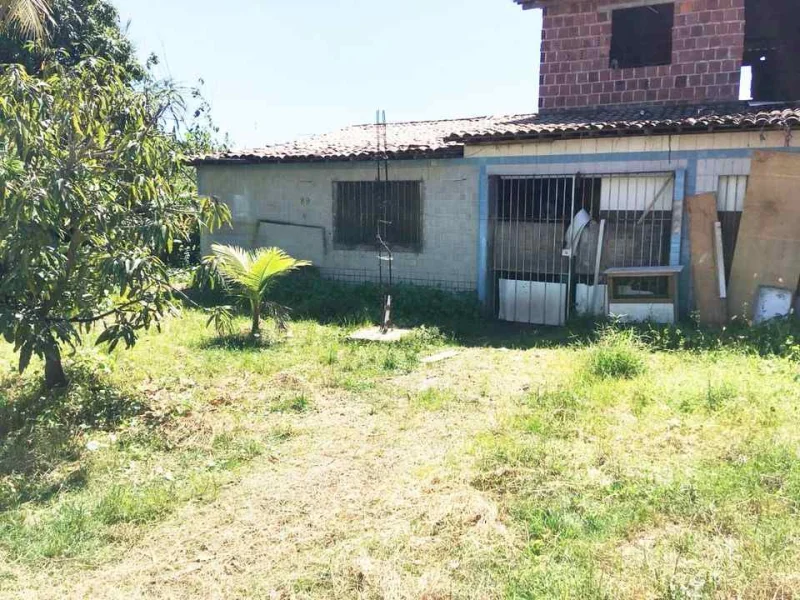 Terreno Grande com uma Casa em Barra de Jangada - Perto da Praia