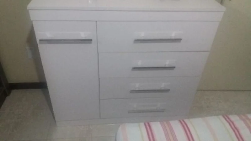 Cômoda com Sapateira