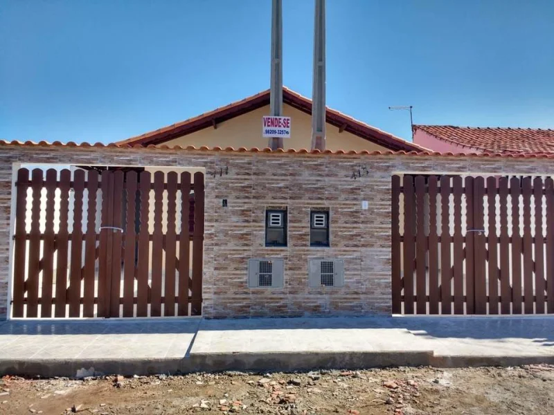 Oportunidade! Casa Nova à 100 M da Rodovia