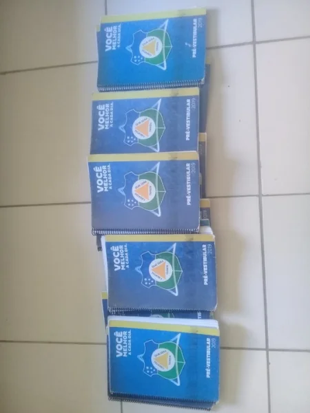 Kit de Apostilas do Colégio Tiradentes - Pré - Vestibular 2019