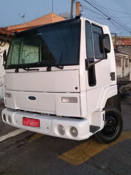 Ford Cargo 815-t 4x2 (eletronico) 2006