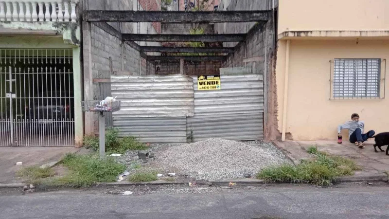 Vendo Meio Lote Já Desdobrado, Cercado, com Fundações, Iptu Quitado!